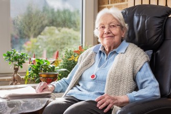 Notfallband für Senioren
